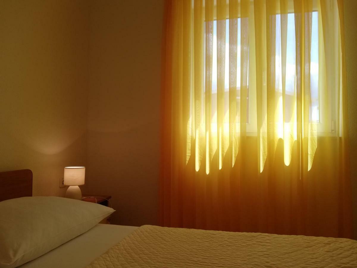 Apartmani Marija Primošten Esterno foto